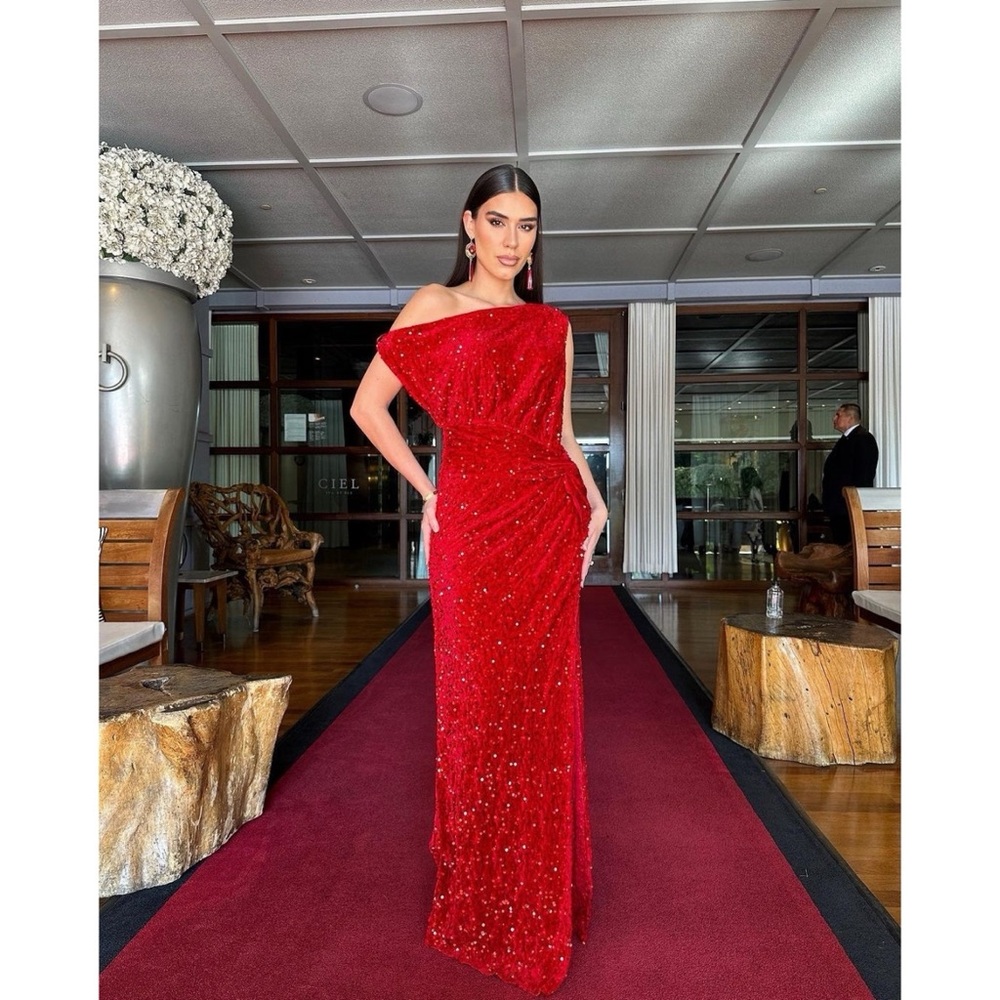 Elegant Red Sequin Off-Shoulder Dress